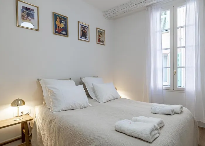 Chez Collette - Luxury In The Old Nice
