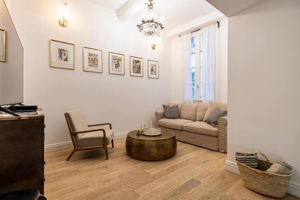 Apartment Chez Collette - Luxury In The Old *